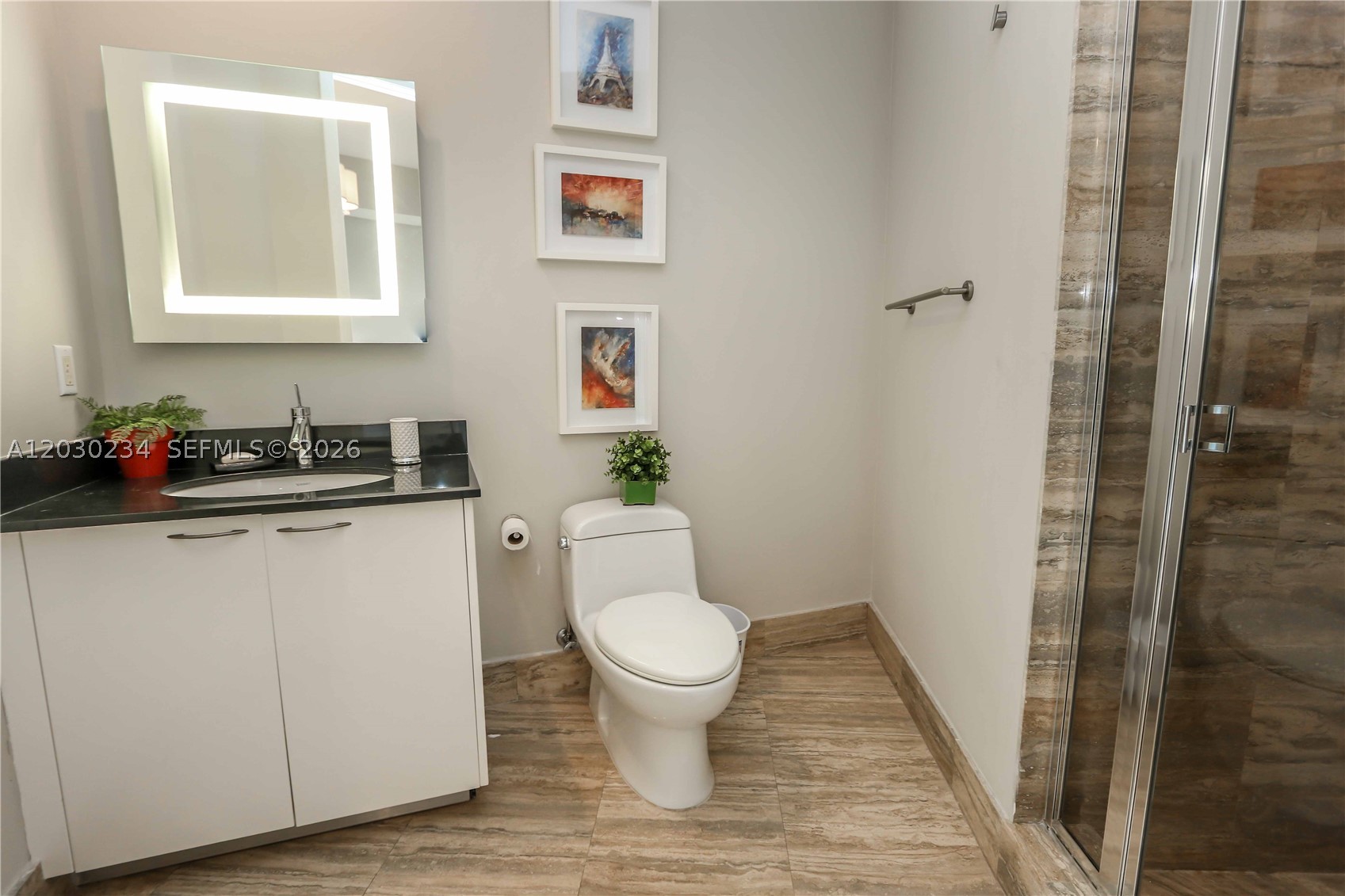 TDR TOWER II CONDO - Residential