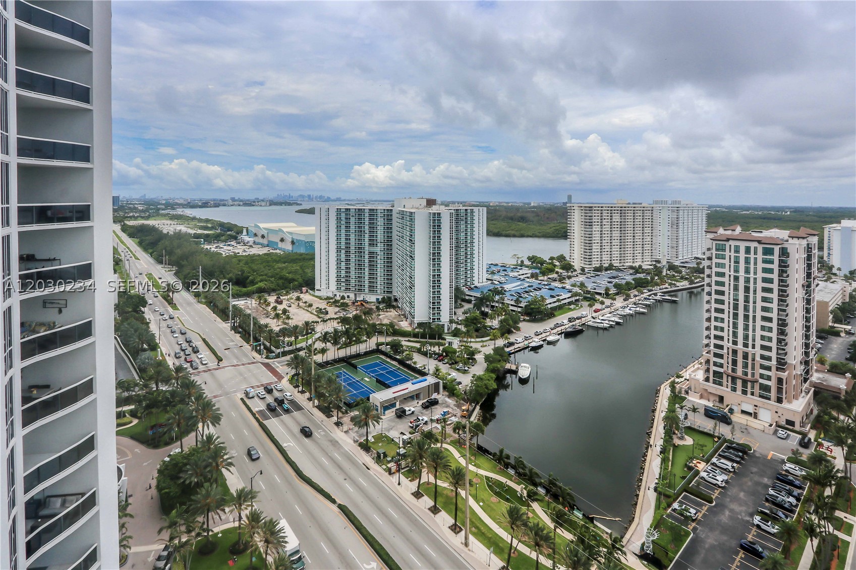 TDR TOWER II CONDO - Residential