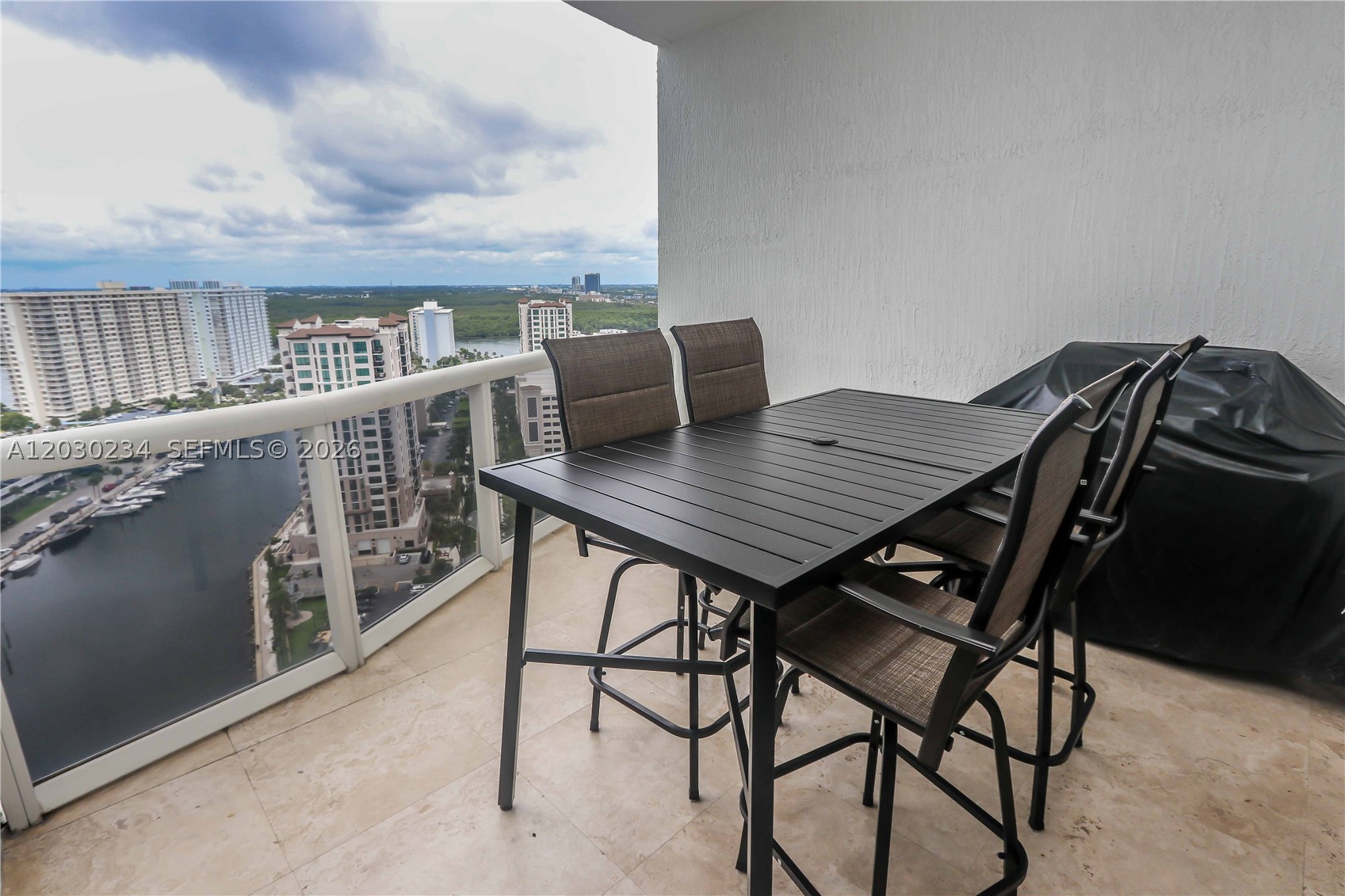 TDR TOWER II CONDO - Residential