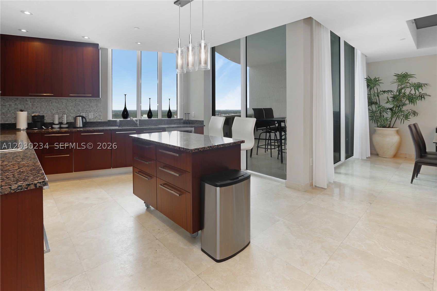 TDR TOWER II CONDO - Residential
