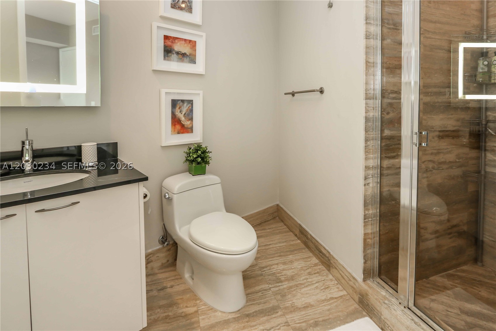 TDR TOWER II CONDO - Residential