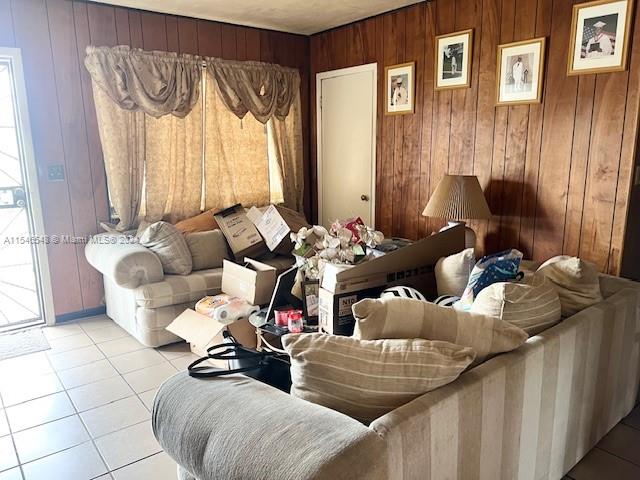 MYRTLE GROVE - Residential