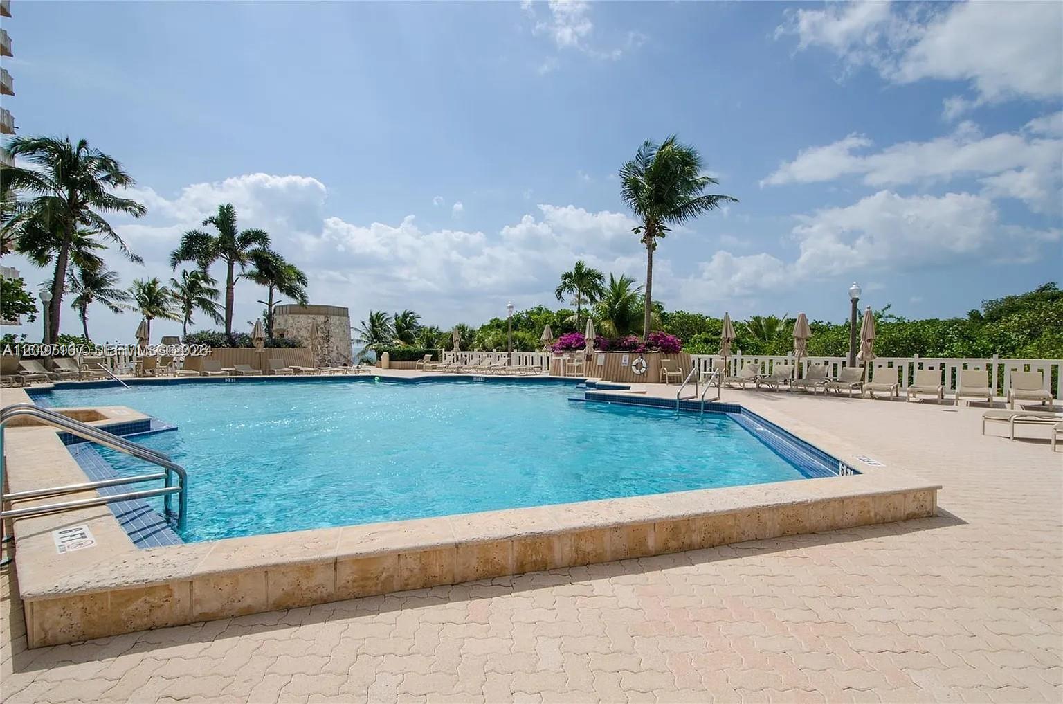 TOWERS OF KEY BISCAYNE CO - Residential Lease