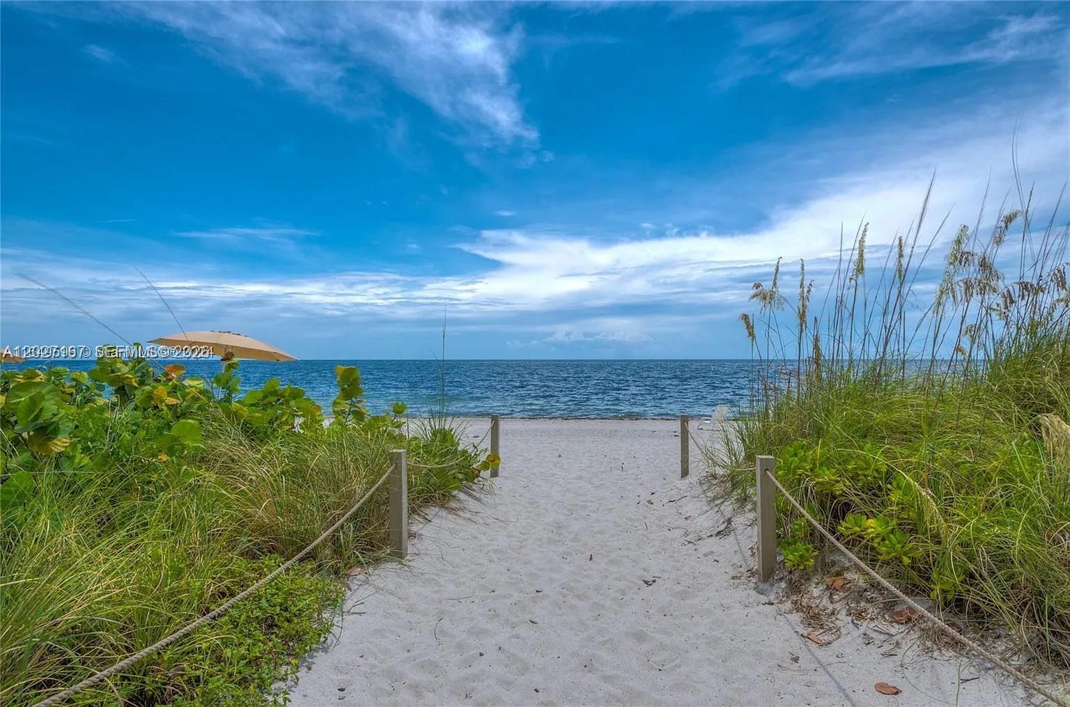 TOWERS OF KEY BISCAYNE CO - Residential Lease