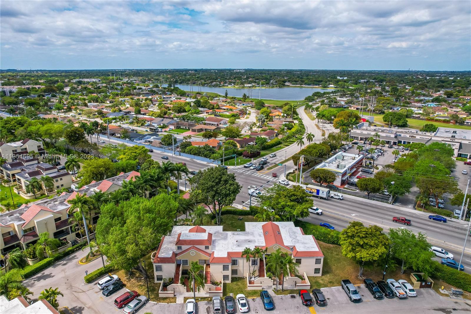 ELAN AT CALUSA CONDO IV - Residential Lease