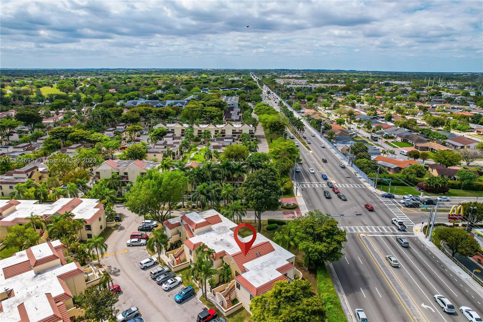 ELAN AT CALUSA CONDO IV - Residential Lease
