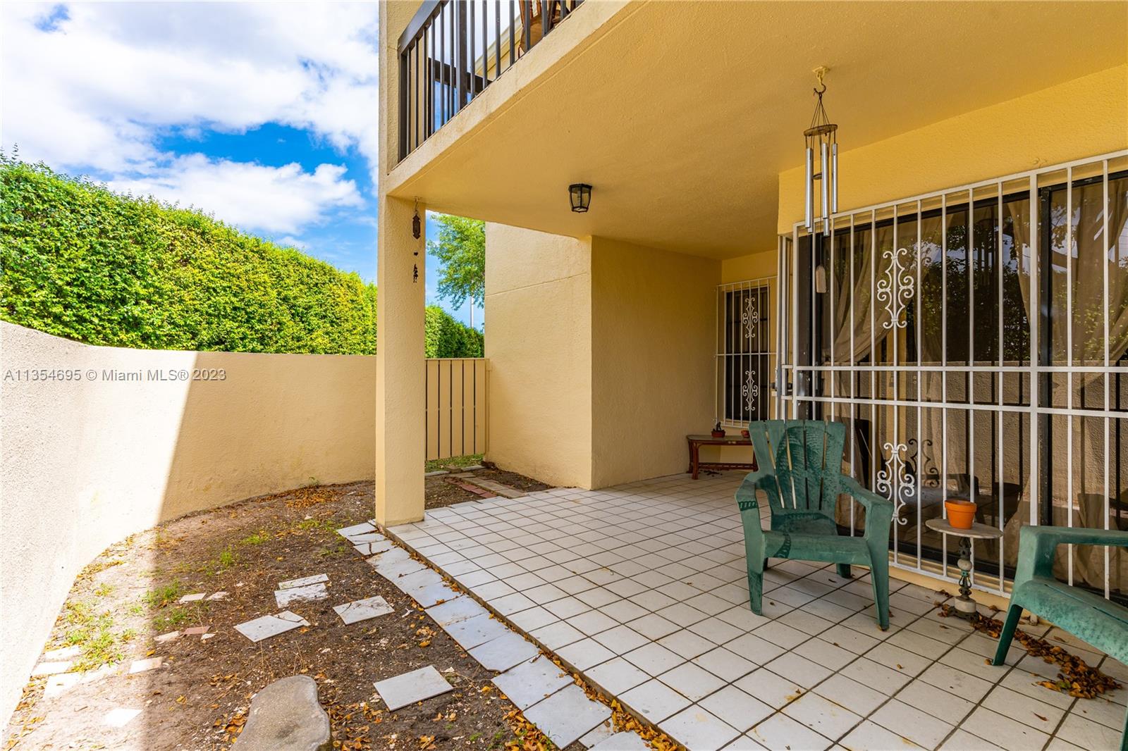 ELAN AT CALUSA CONDO IV - Residential Lease