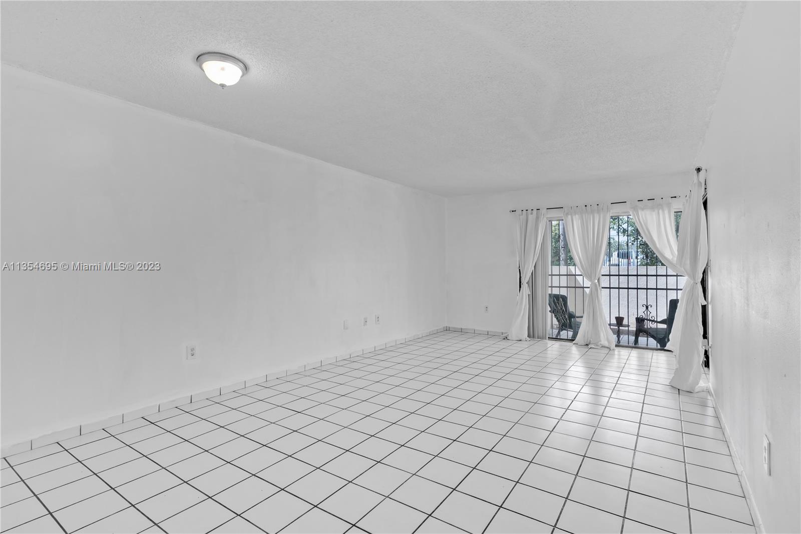 ELAN AT CALUSA CONDO IV - Residential Lease