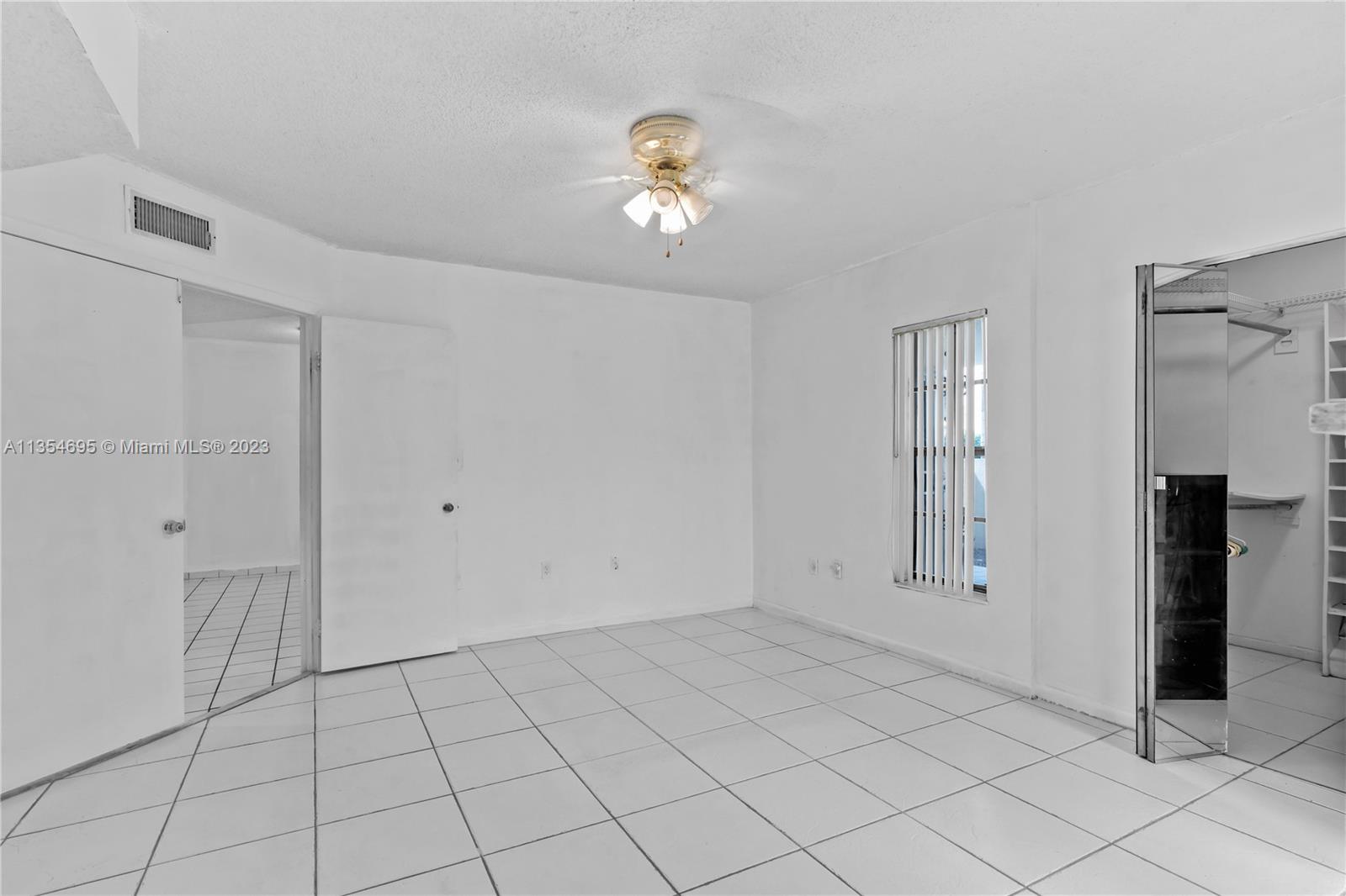 ELAN AT CALUSA CONDO IV - Residential Lease