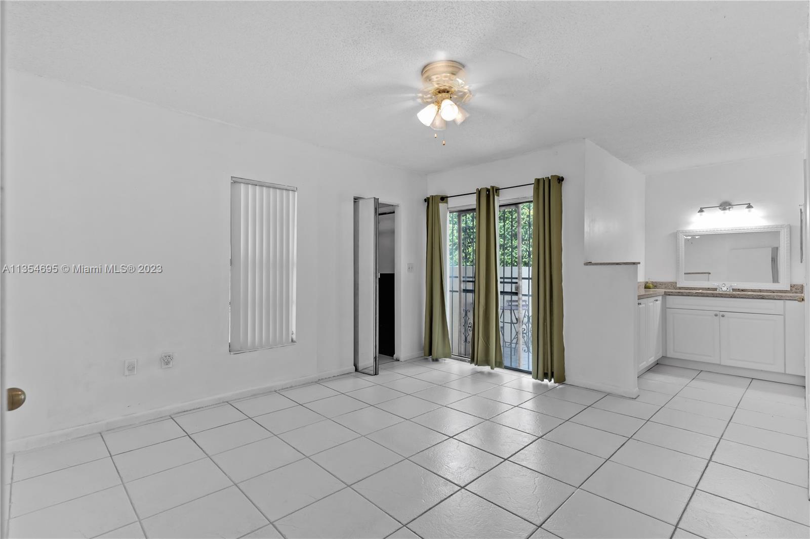 ELAN AT CALUSA CONDO IV - Residential Lease