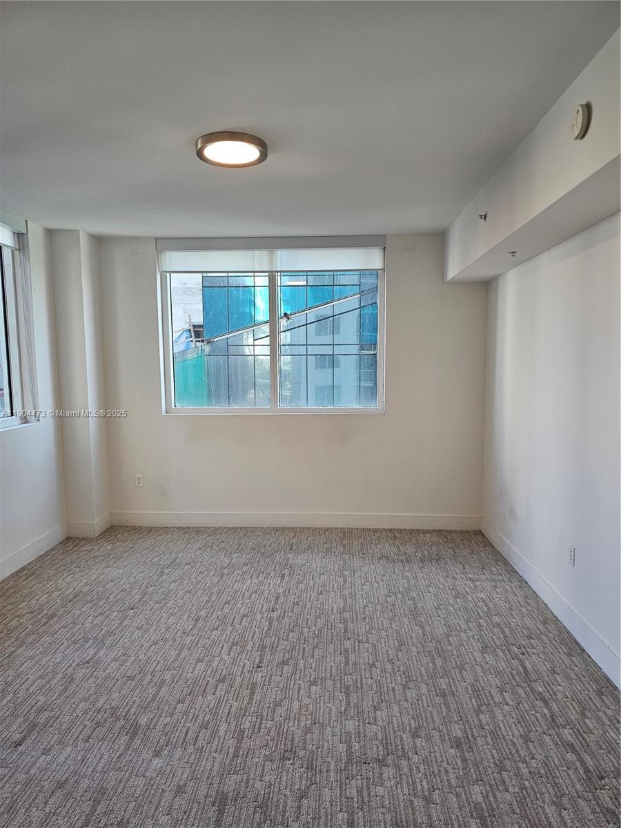 VIZCAYNE NORTH CONDO - Residential
