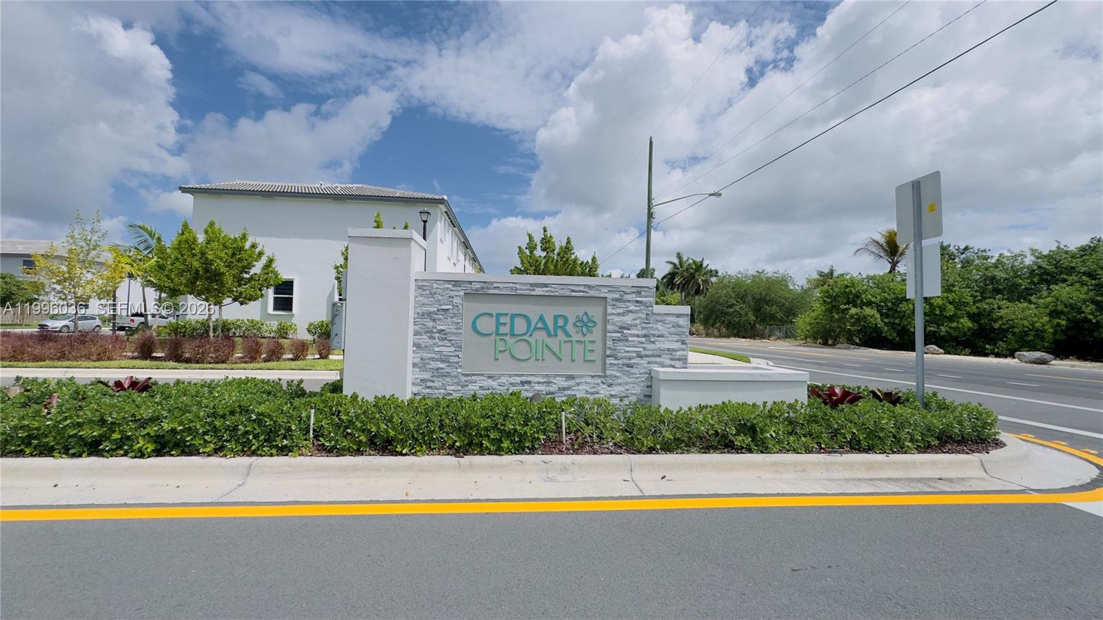 Cedar Pointe - Residential