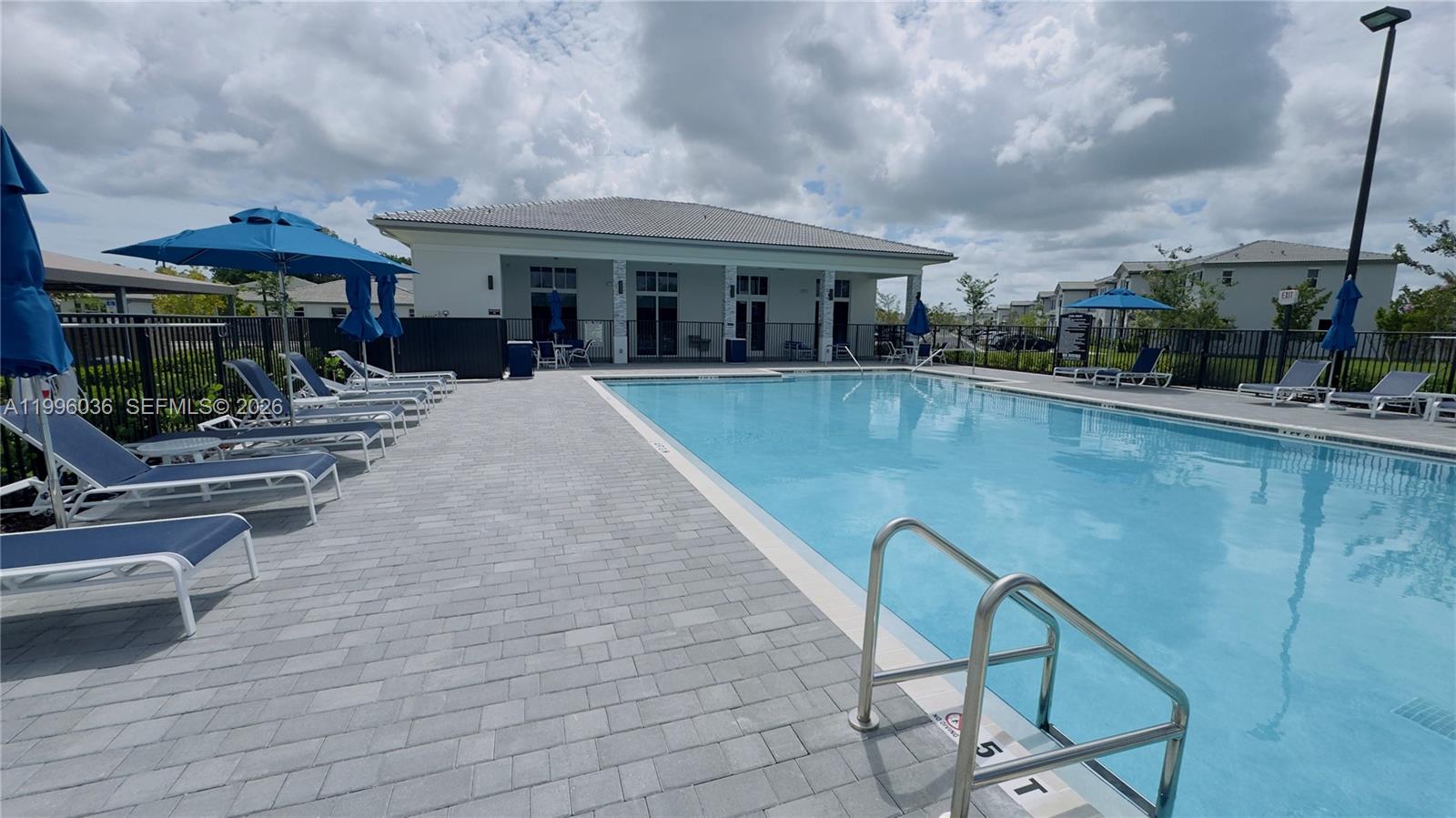 Cedar Pointe - Residential
