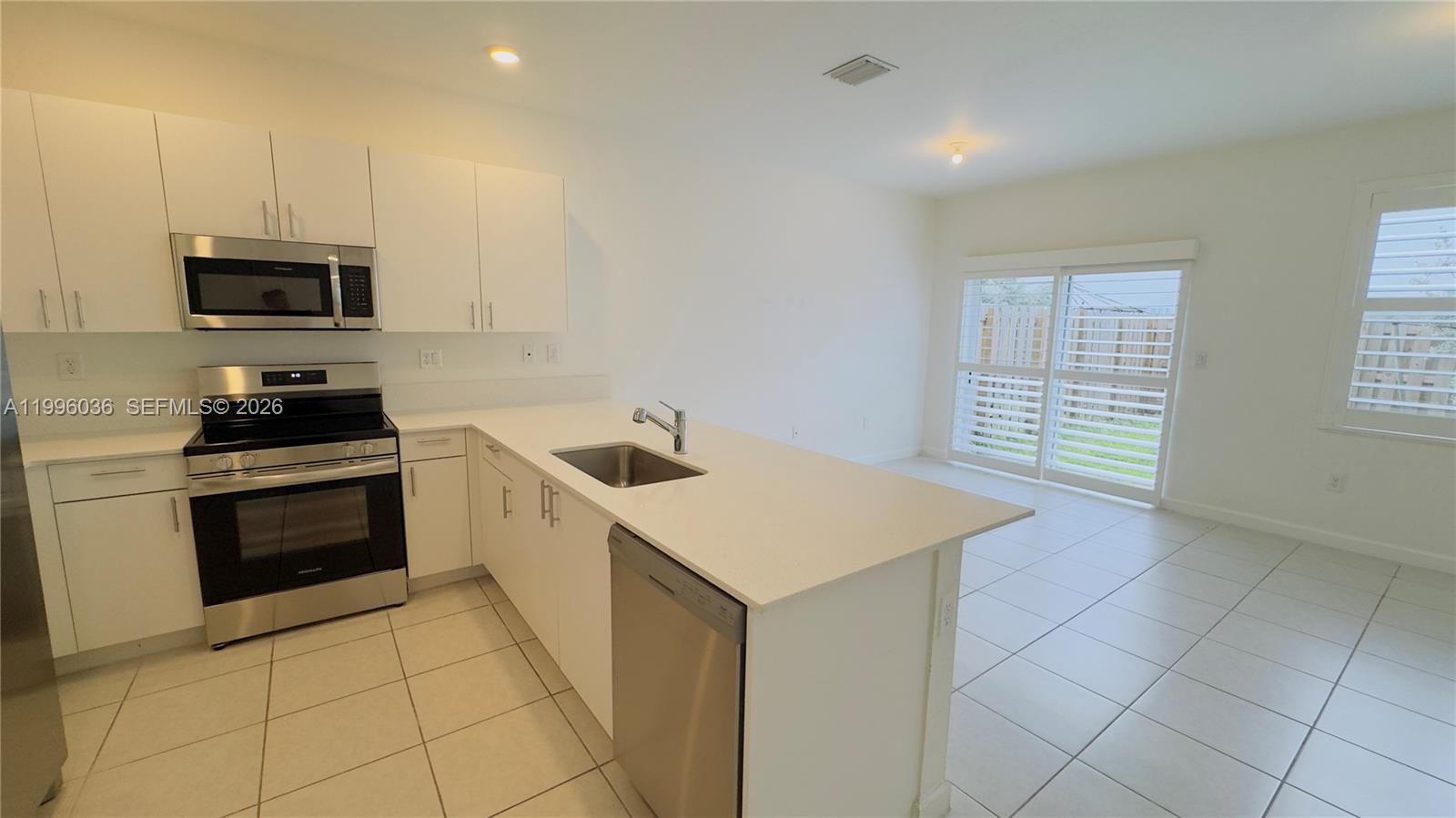 Cedar Pointe - Residential