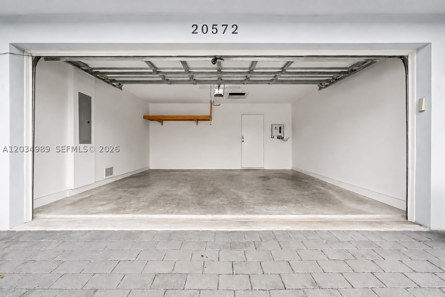 ZAMORA ESTATES - Residential