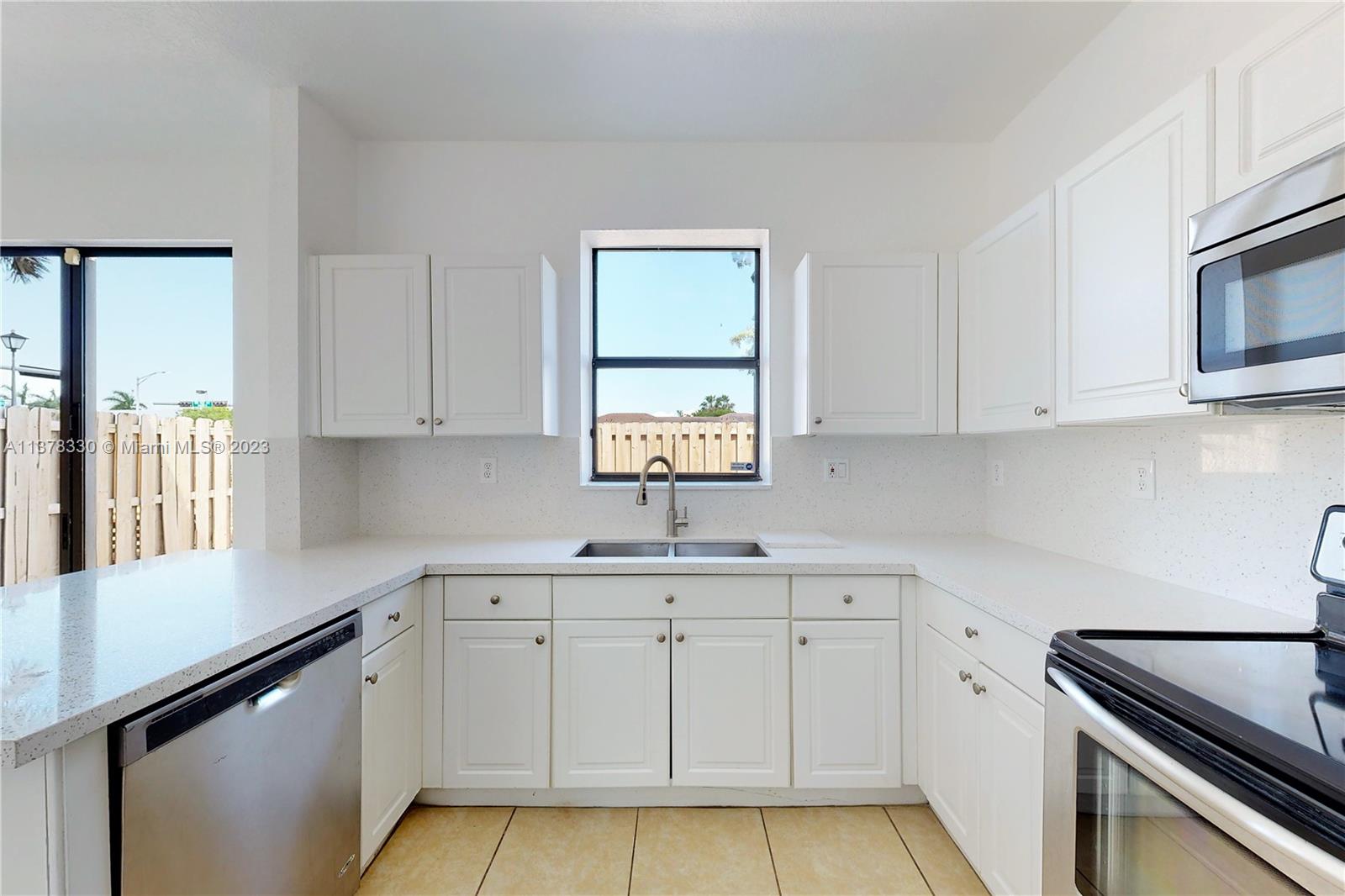 SILVER PALM EAST SEC TWO - Residential