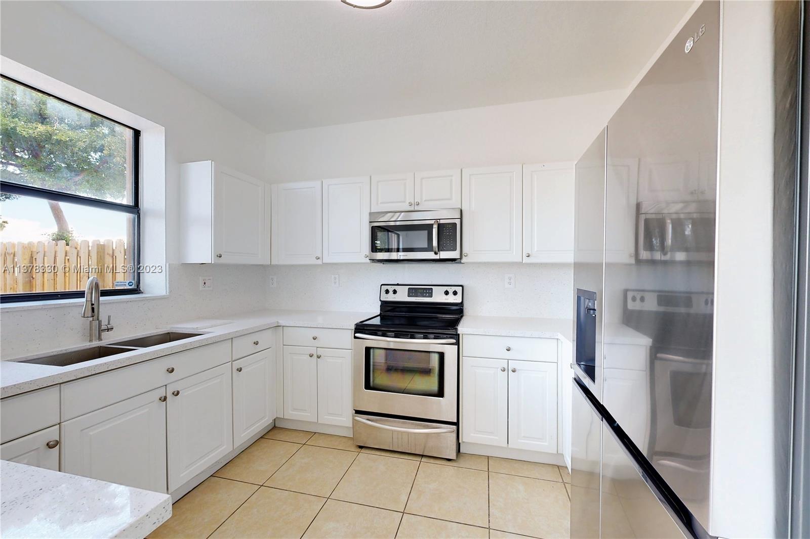 SILVER PALM EAST SEC TWO - Residential