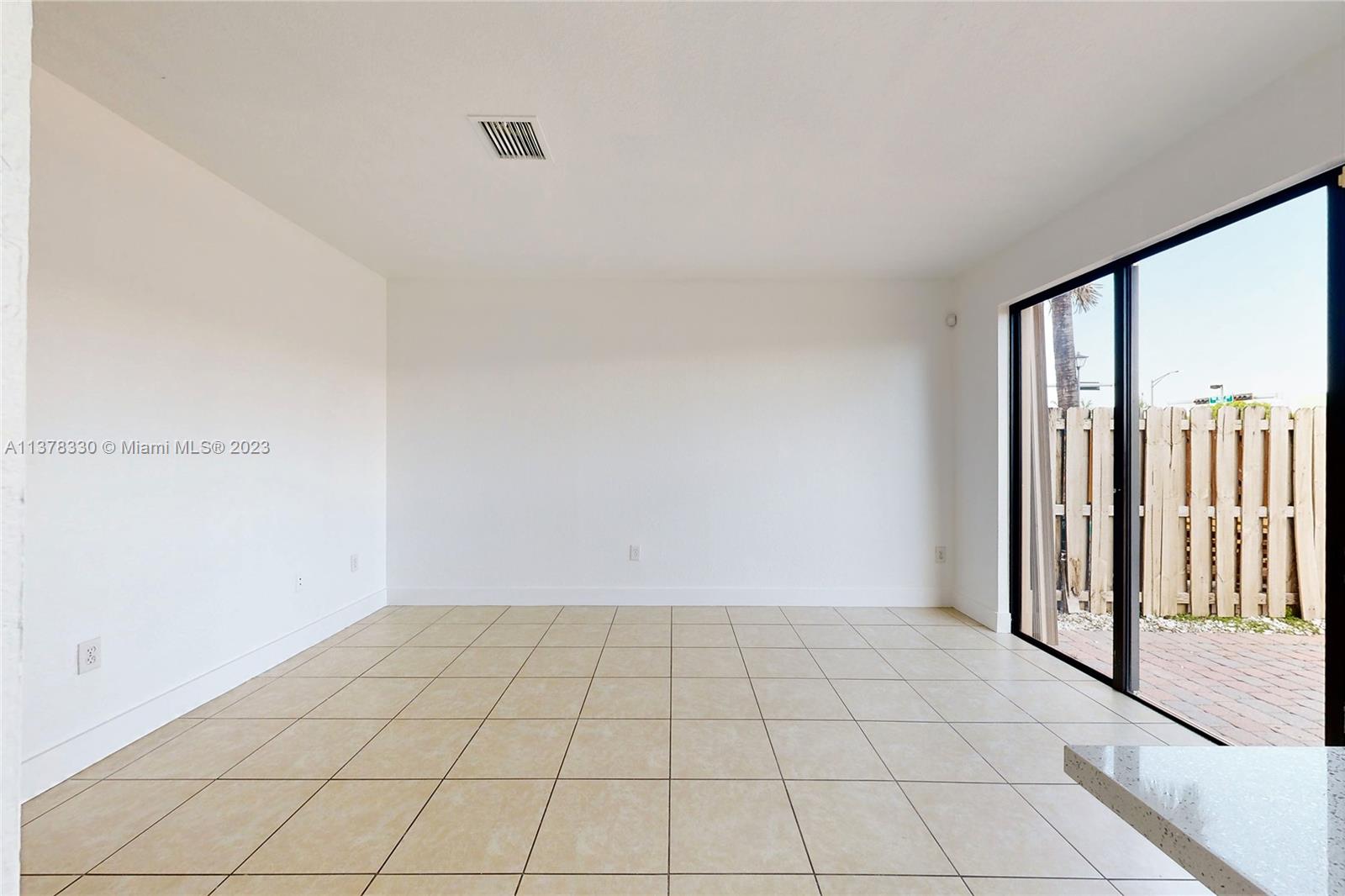 SILVER PALM EAST SEC TWO - Residential