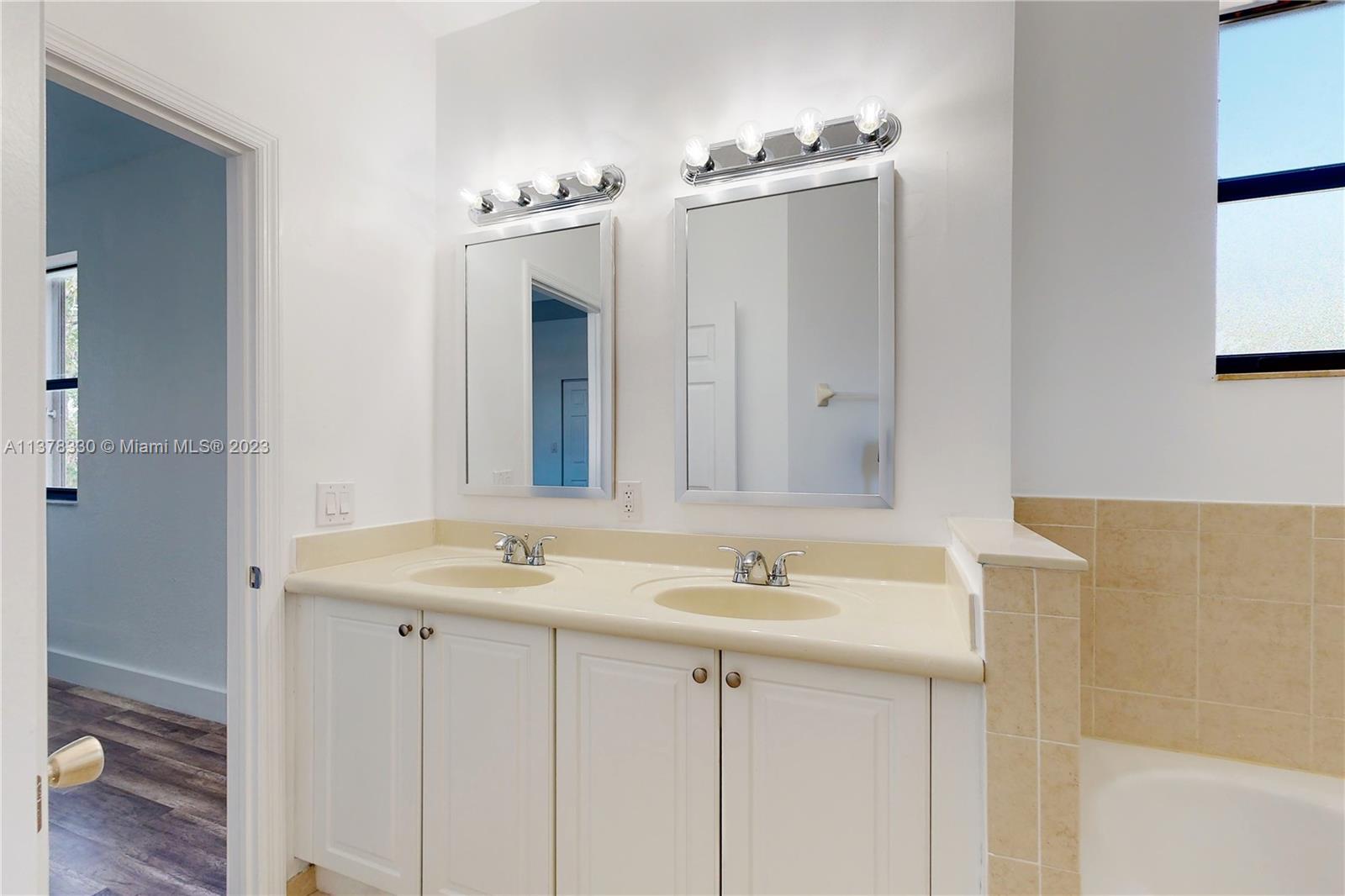 SILVER PALM EAST SEC TWO - Residential