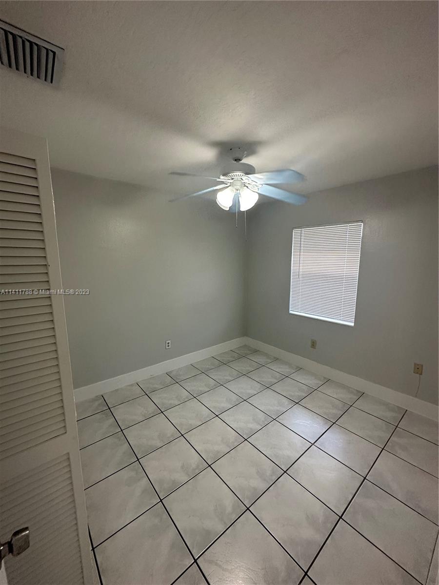 GREENGLADE VILLAS - Residential Lease