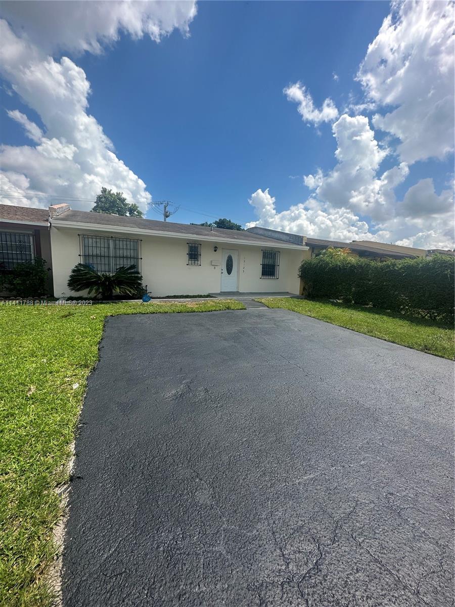 GREENGLADE VILLAS - Residential Lease