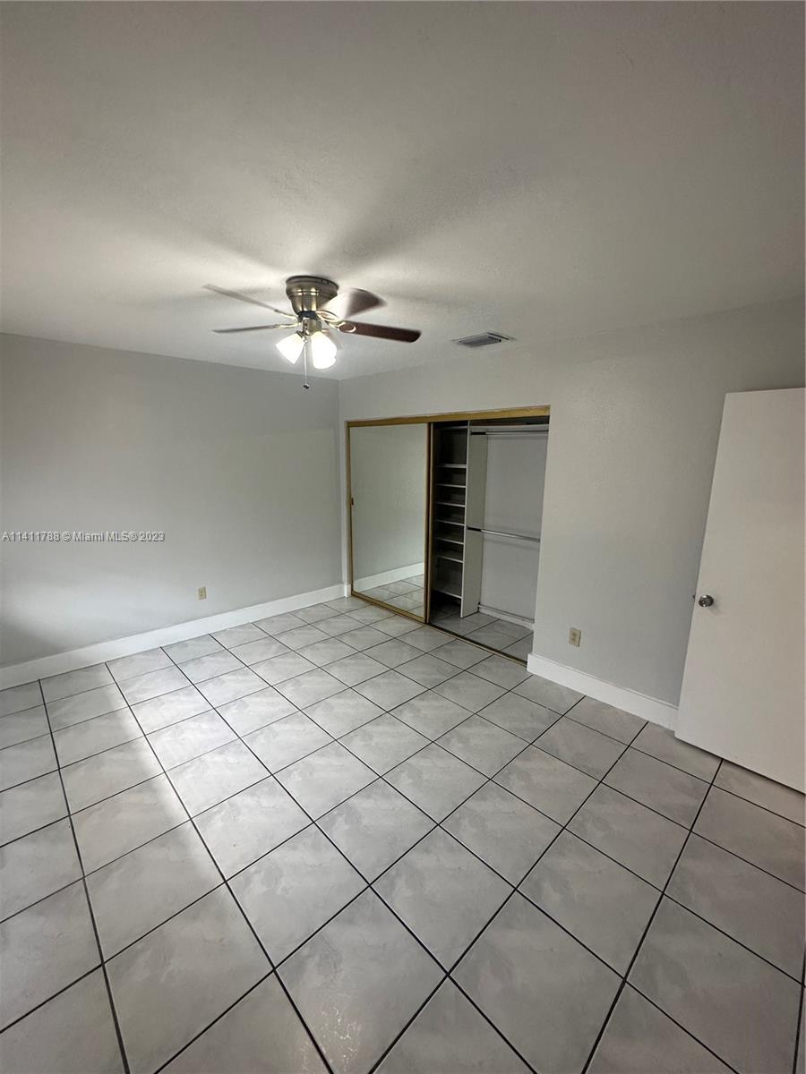 GREENGLADE VILLAS - Residential Lease