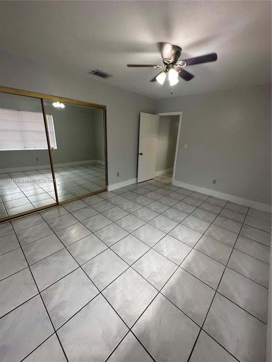 GREENGLADE VILLAS - Residential Lease