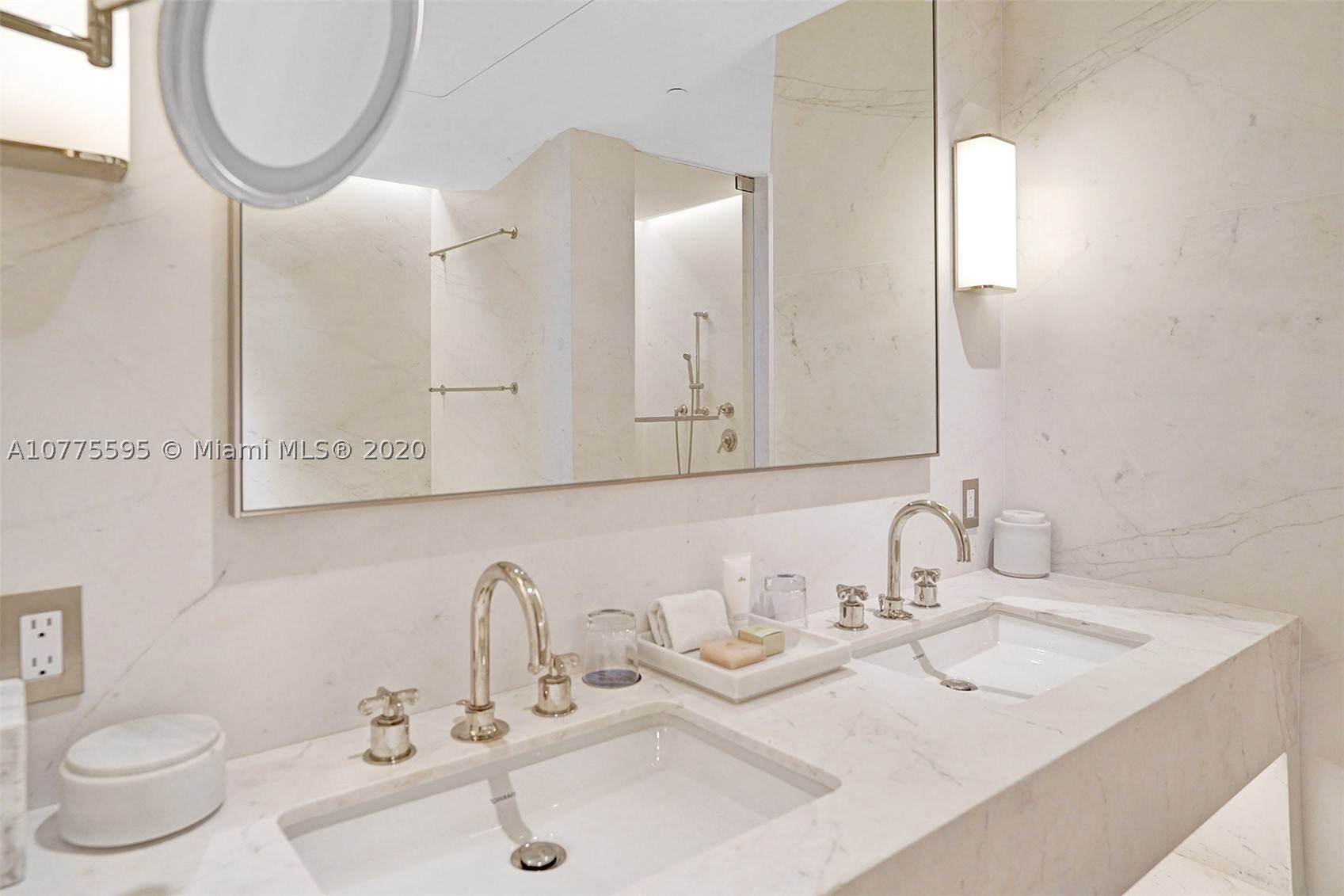 SURF CLUB CONDO - Residential