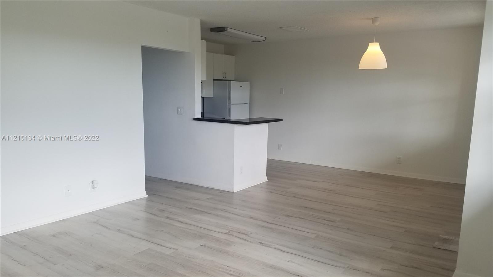 COUNTRY PARK CONDO - Residential Lease