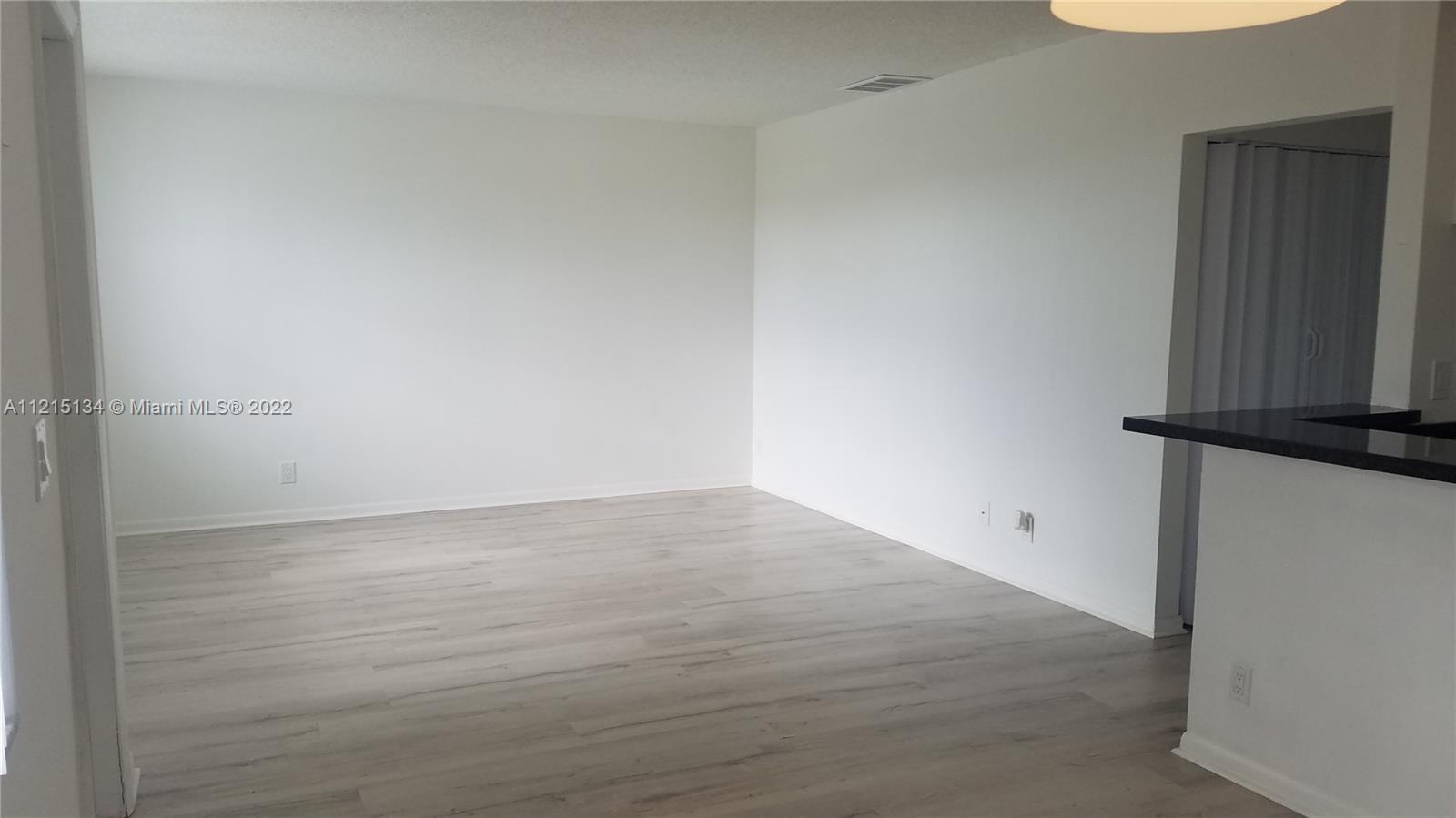 COUNTRY PARK CONDO - Residential Lease