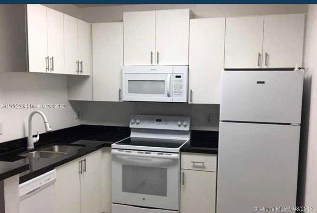 COUNTRY PARK CONDO - Residential Lease