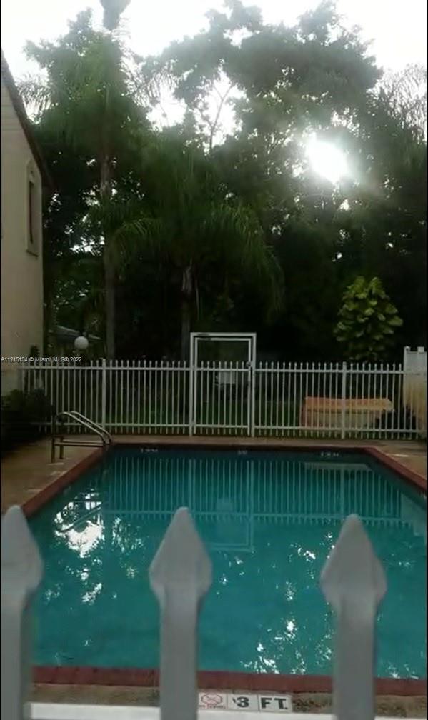 COUNTRY PARK CONDO - Residential Lease