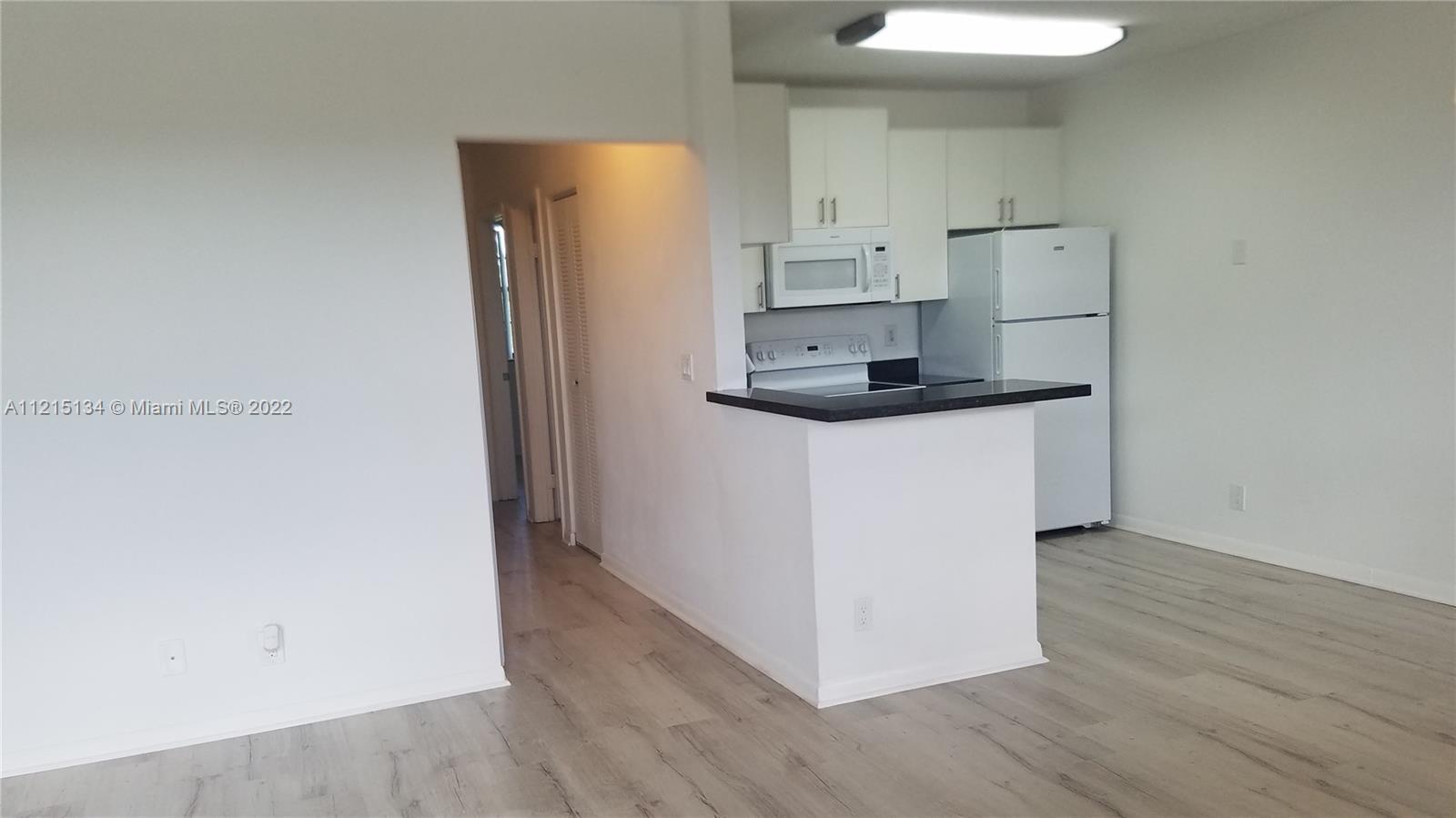 COUNTRY PARK CONDO - Residential Lease