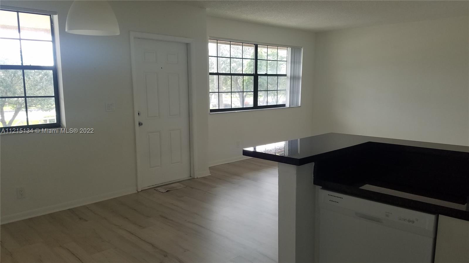 COUNTRY PARK CONDO - Residential Lease
