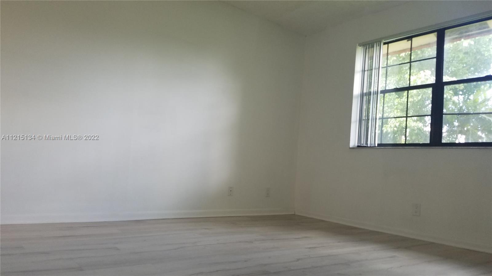 COUNTRY PARK CONDO - Residential Lease