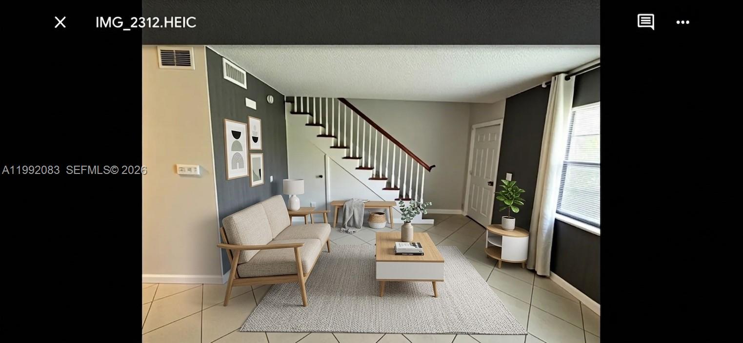 CASTLEWOOD - Residential