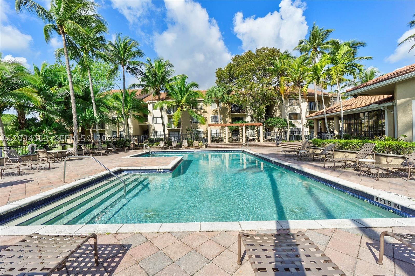 VISCONTI CONDO - Residential Lease