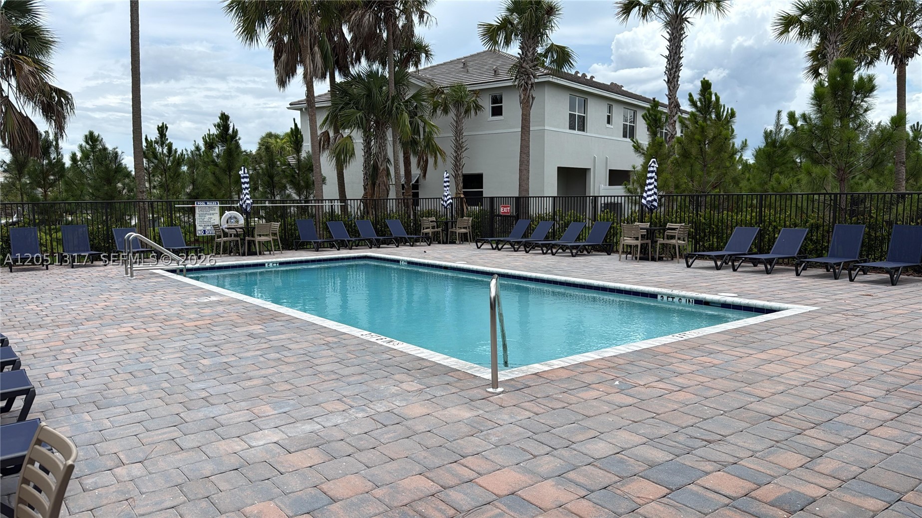 LAKESIDE LANDING - Residential Lease