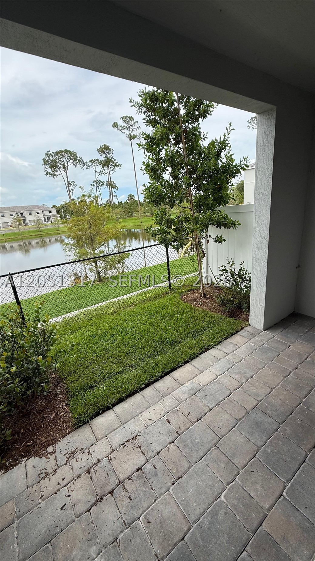 LAKESIDE LANDING - Residential Lease