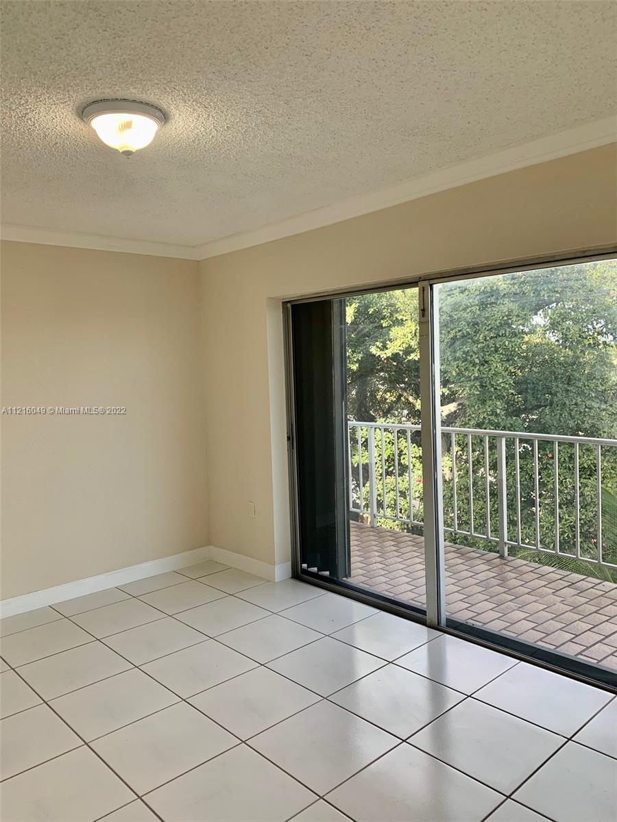 ROYAL CONDO - Residential Lease