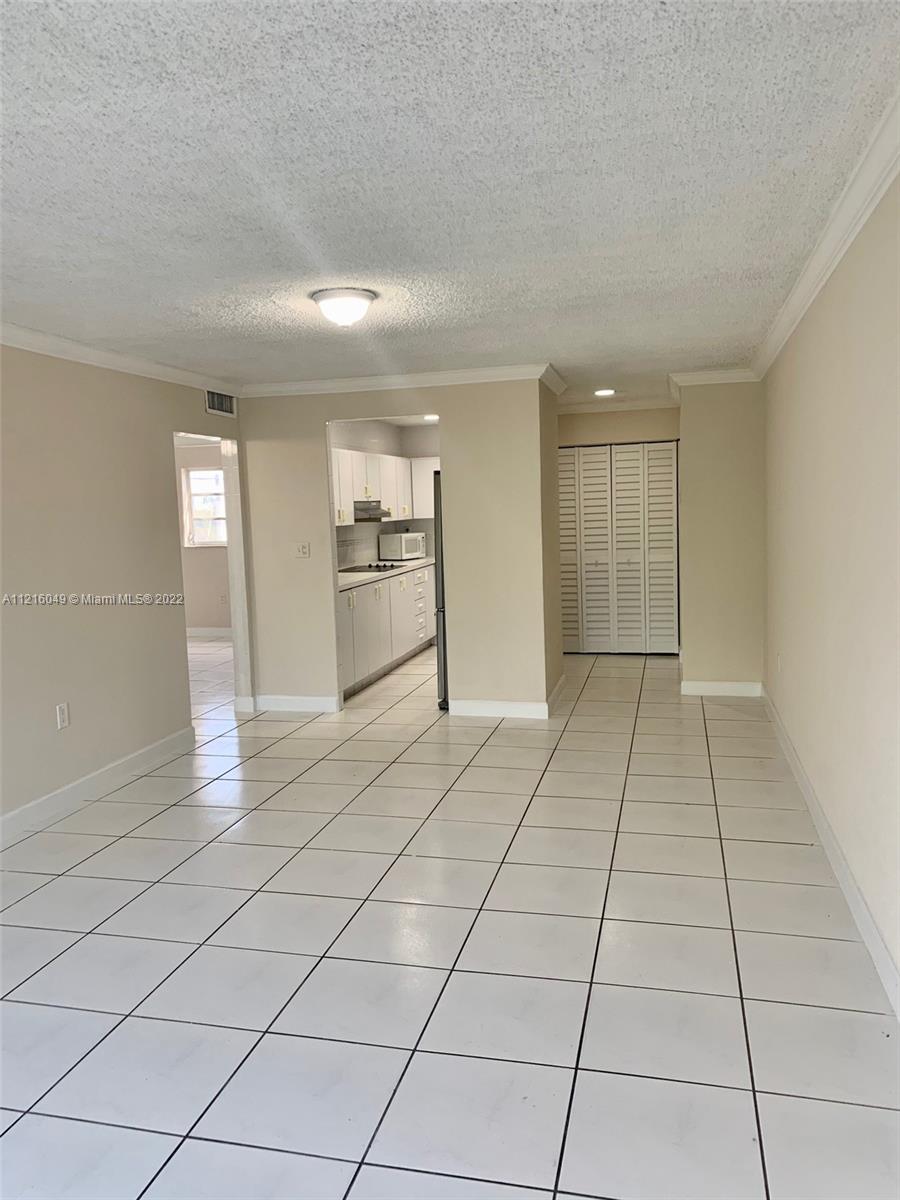 ROYAL CONDO - Residential Lease