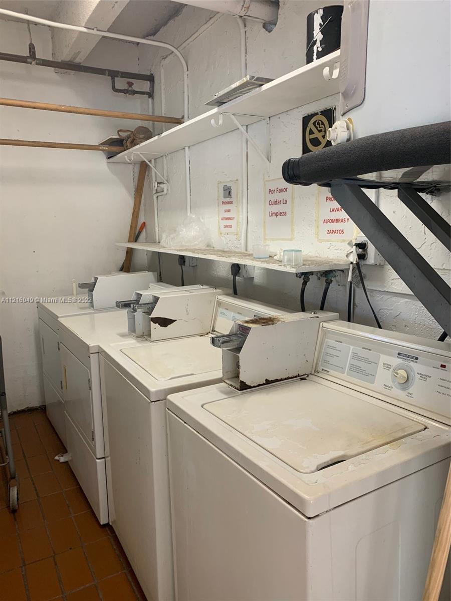 ROYAL CONDO - Residential Lease