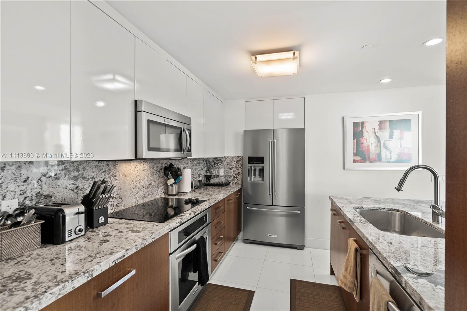 CIELO ON THE BAY CONDO - Residential