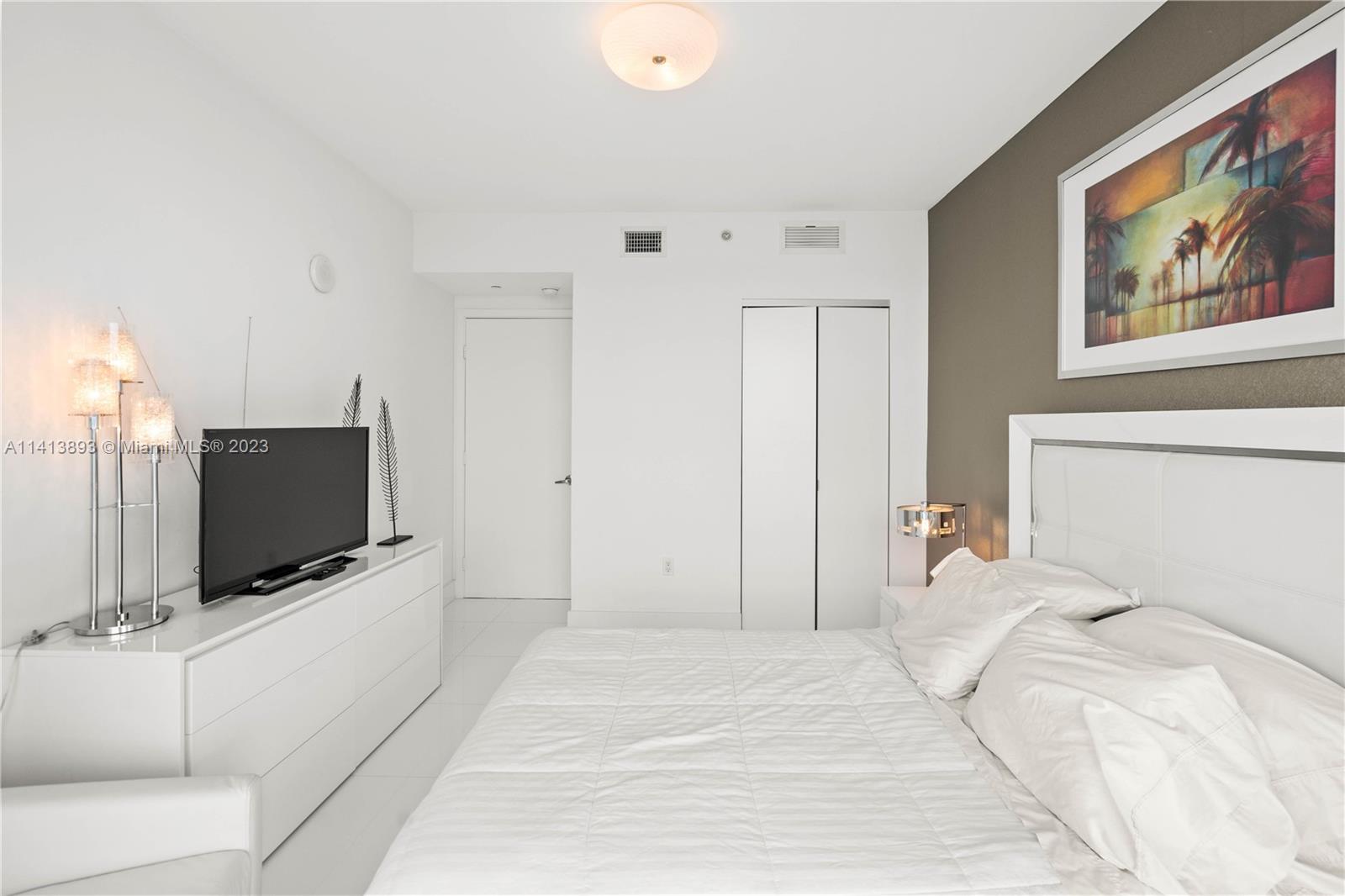 CIELO ON THE BAY CONDO - Residential