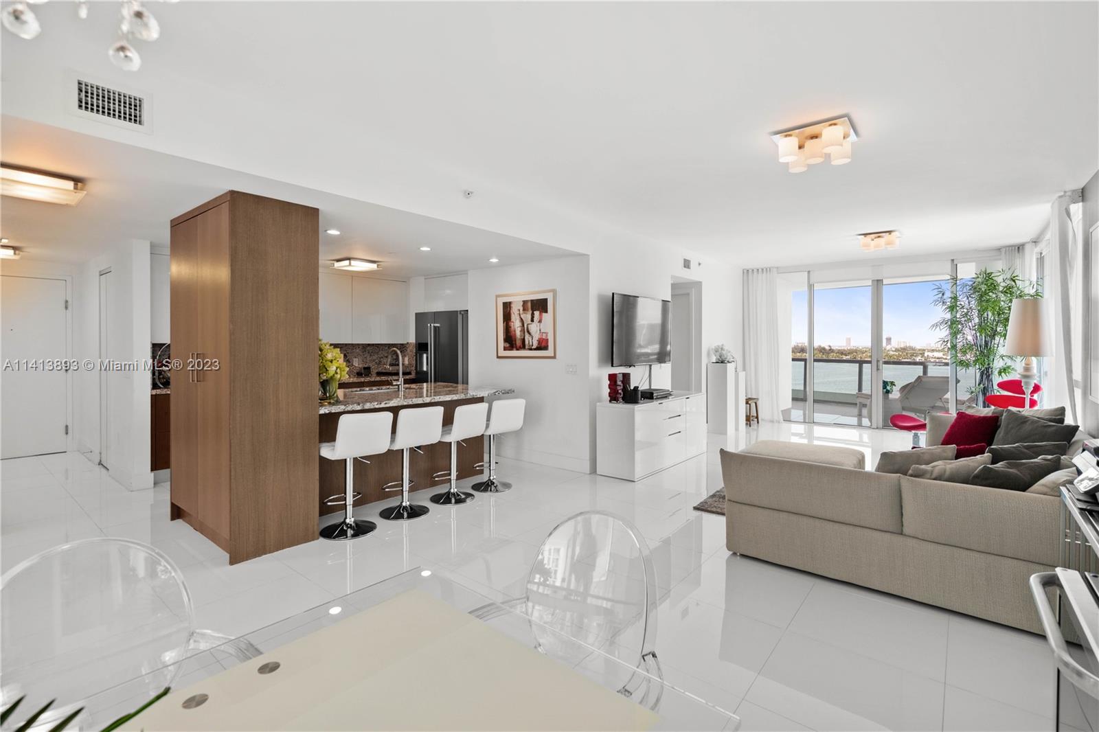 CIELO ON THE BAY CONDO - Residential