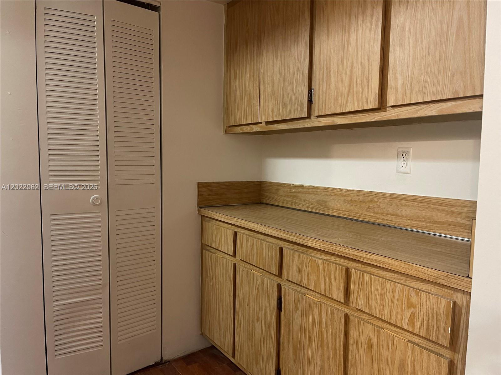 GARDENS NORTH SIX CONDO - Residential Lease