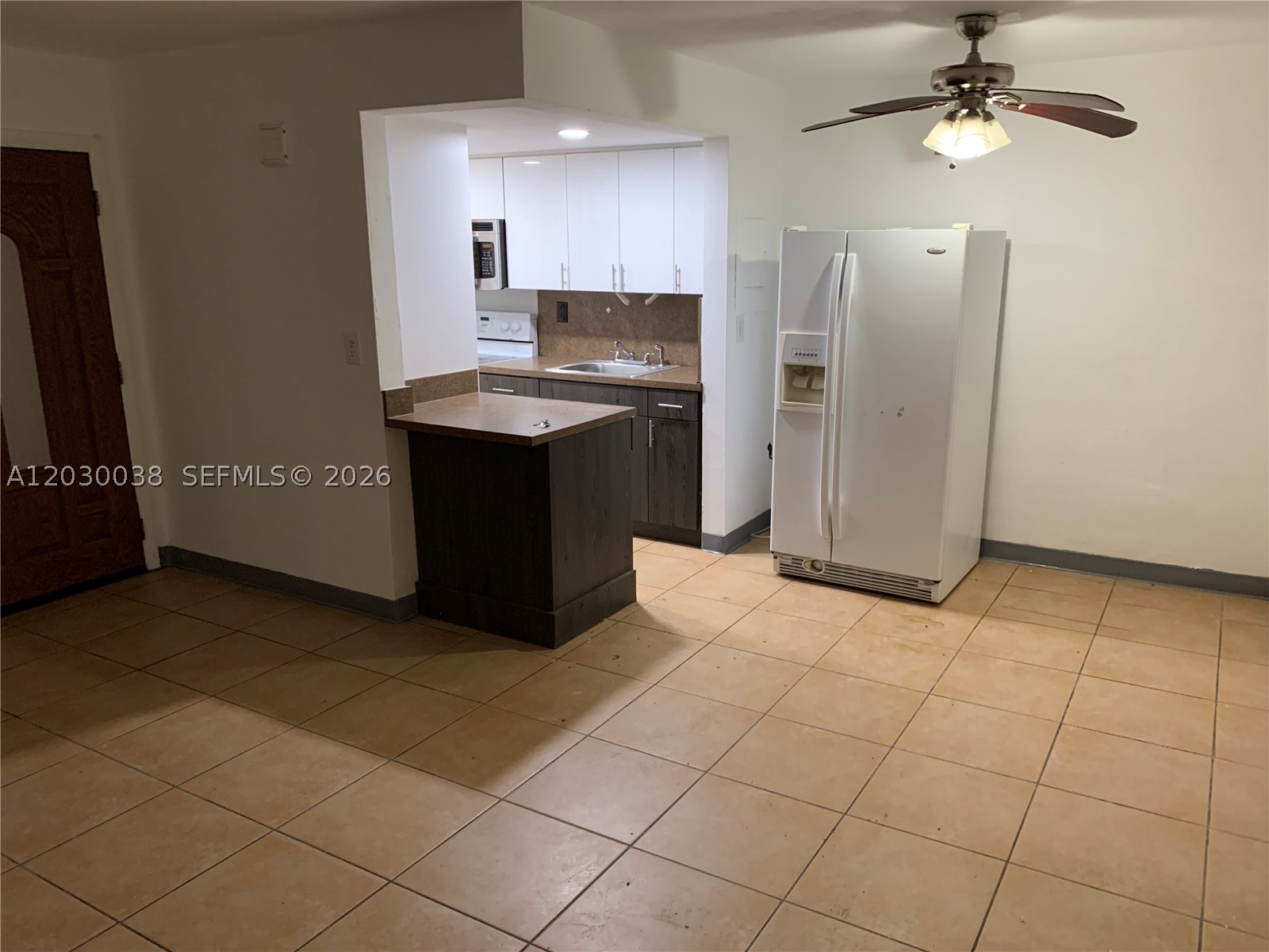 THE PALMS 51 CONDO - Residential Lease