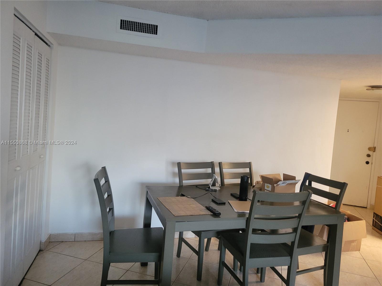 WILSHIRE CONDO - Residential Lease