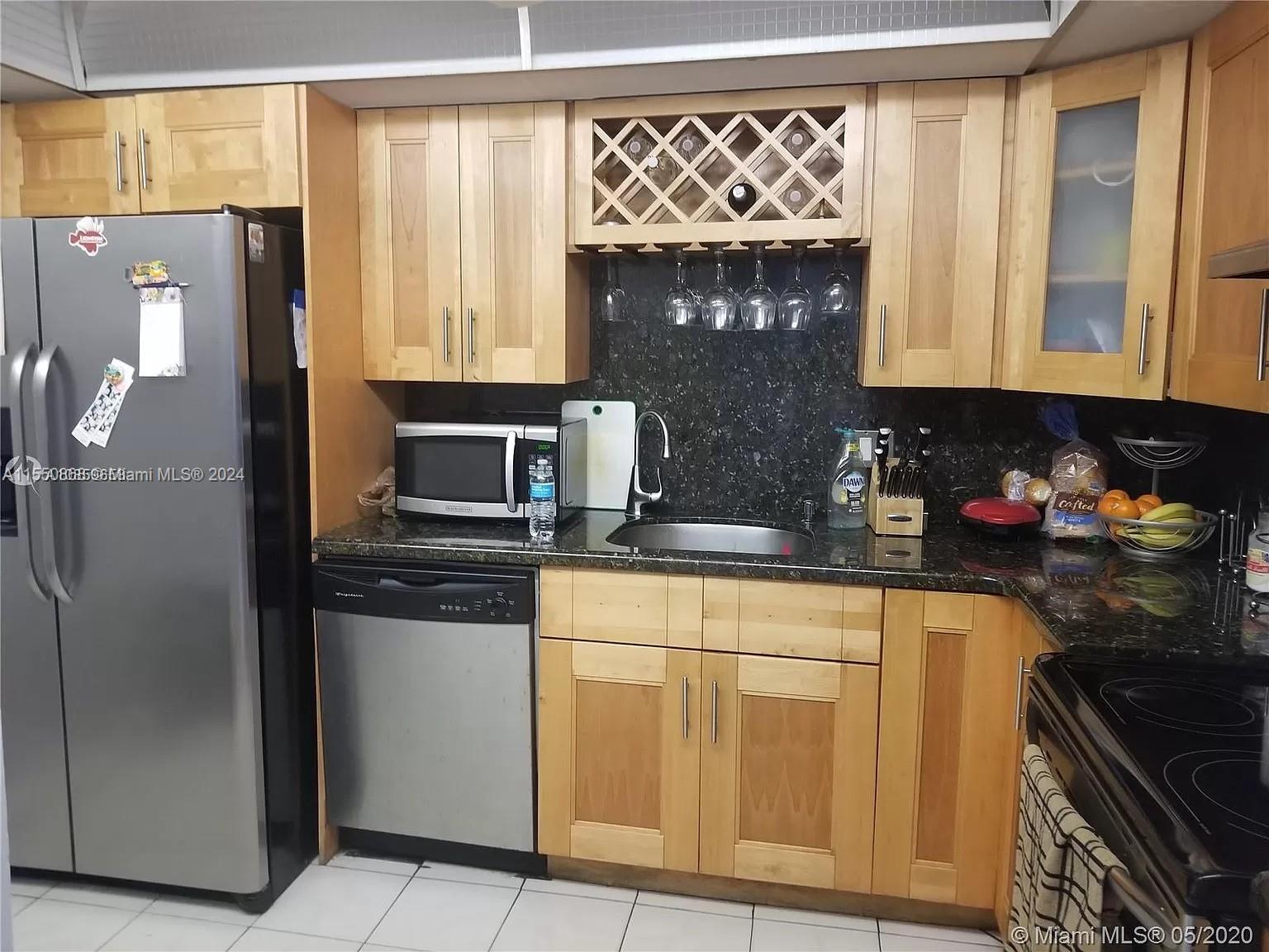WILSHIRE CONDO - Residential Lease