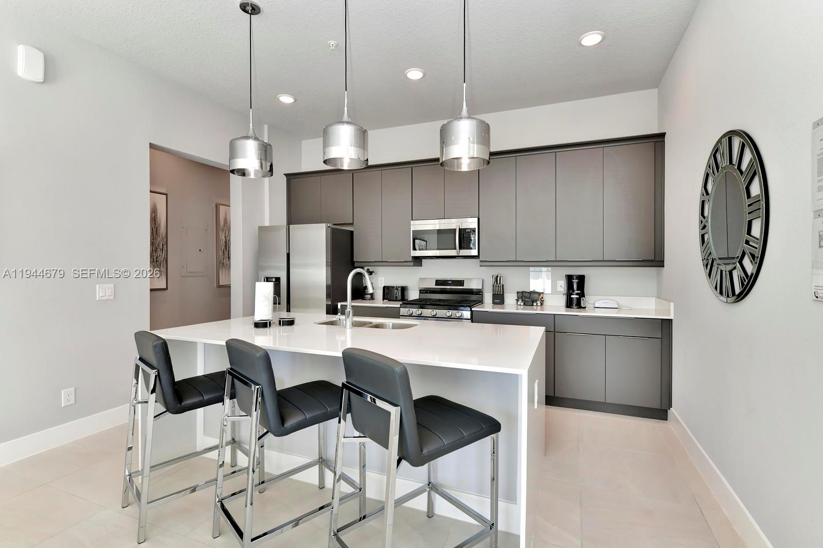 SPECTRUM AT REUNION CONDO - Residential